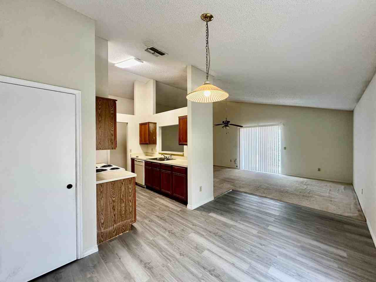 3723 Narroline Dr - Photo 5 of 19