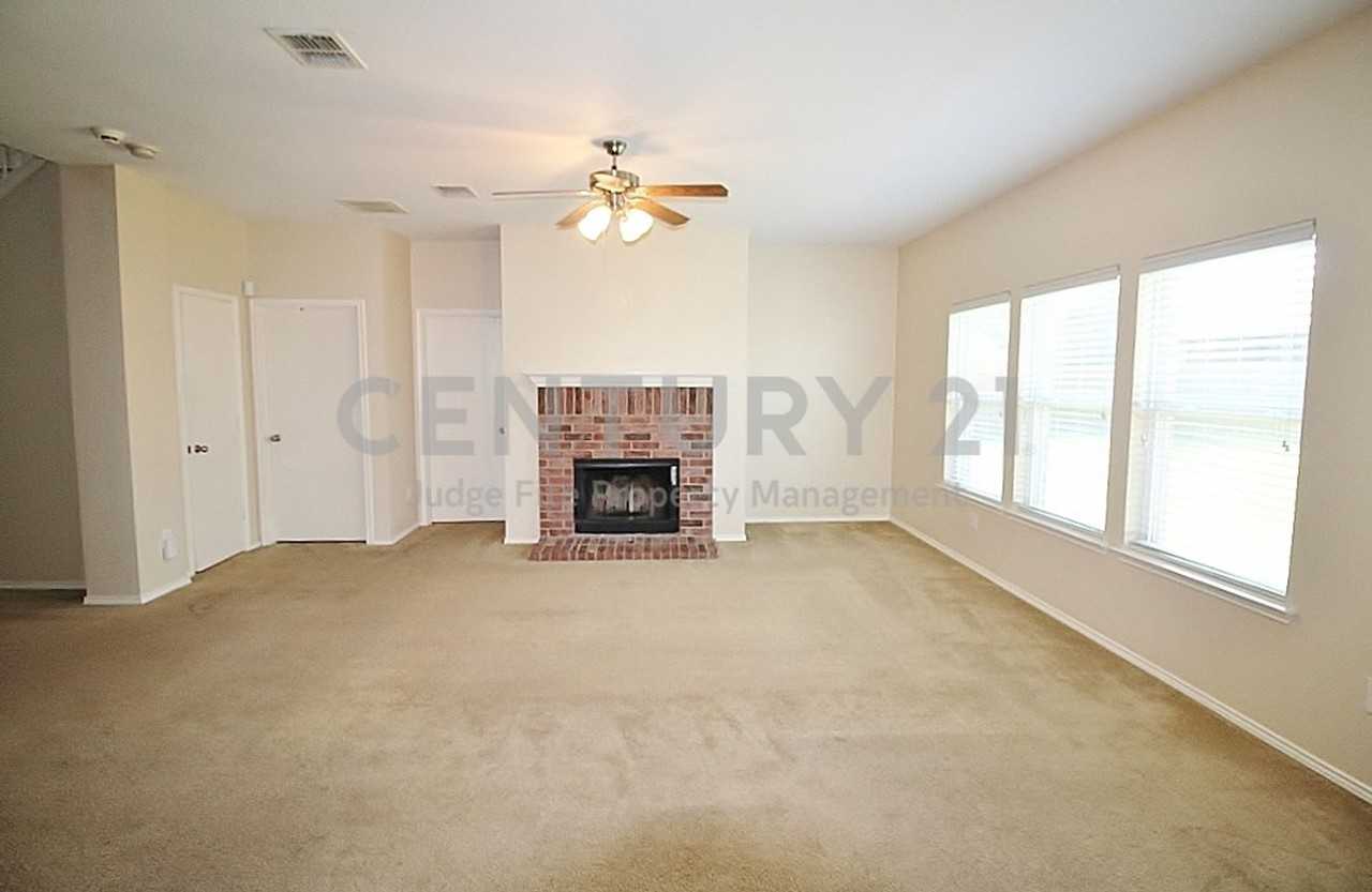 8420 Ridge Creek Dr - Photo 5 of 20