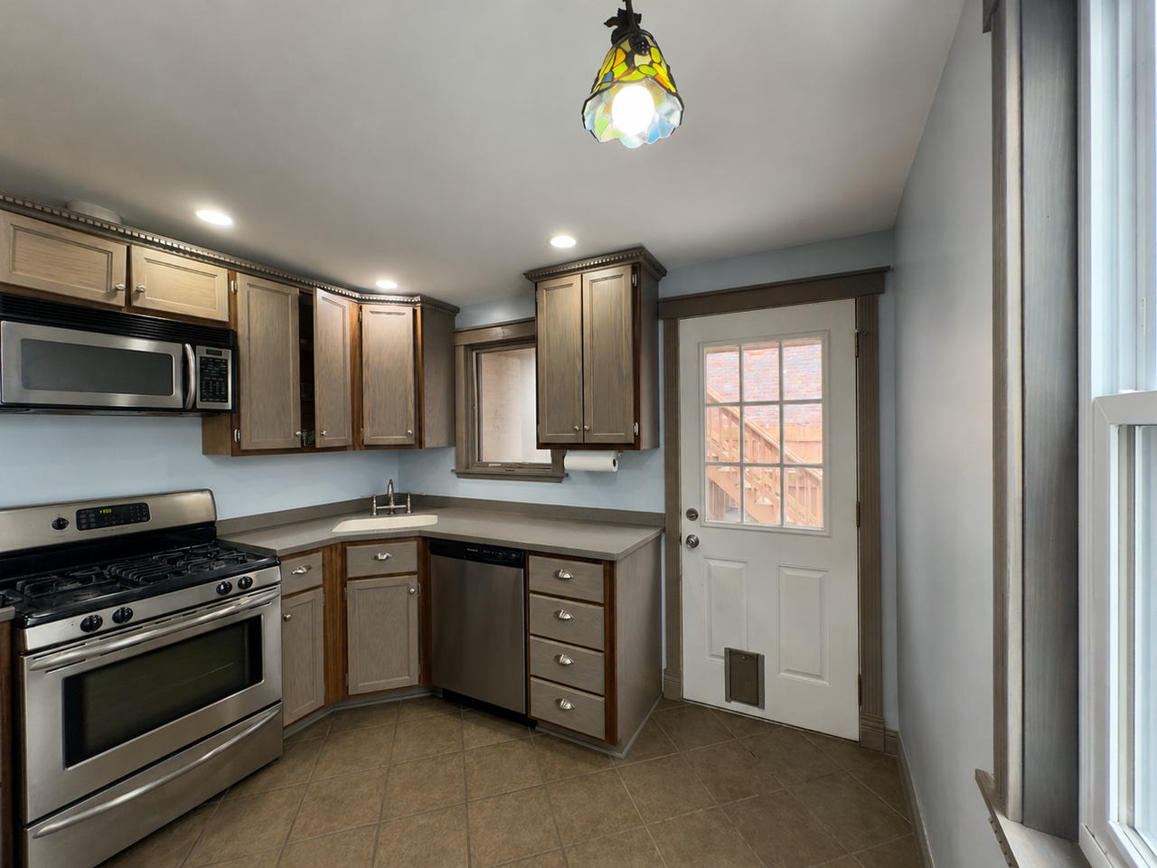 5 E Randall St - Photo 6 of 25