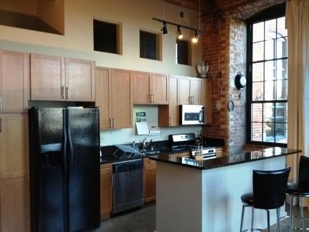 400 Mills Ave - Photo 4 of 14