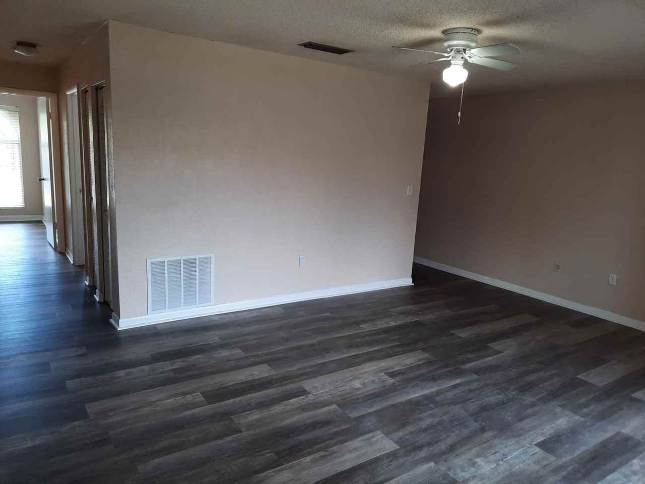 374 115th Ave N - Photo 5 of 18