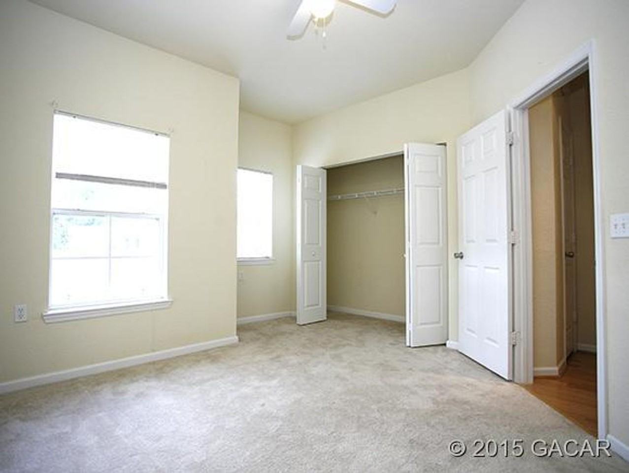 5005 Nw 43rd Ave - Photo 5 of 9