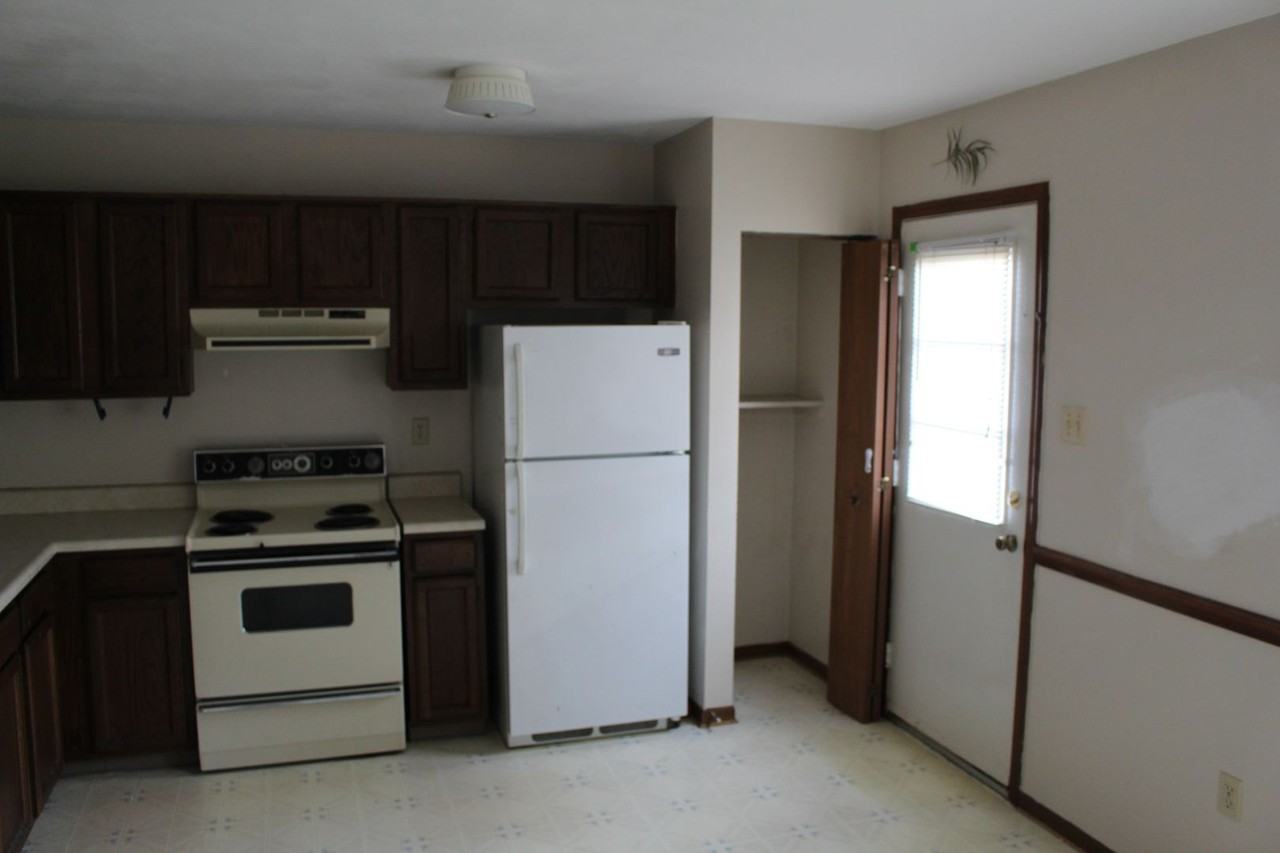 277 Church St - Photo 3 of 8