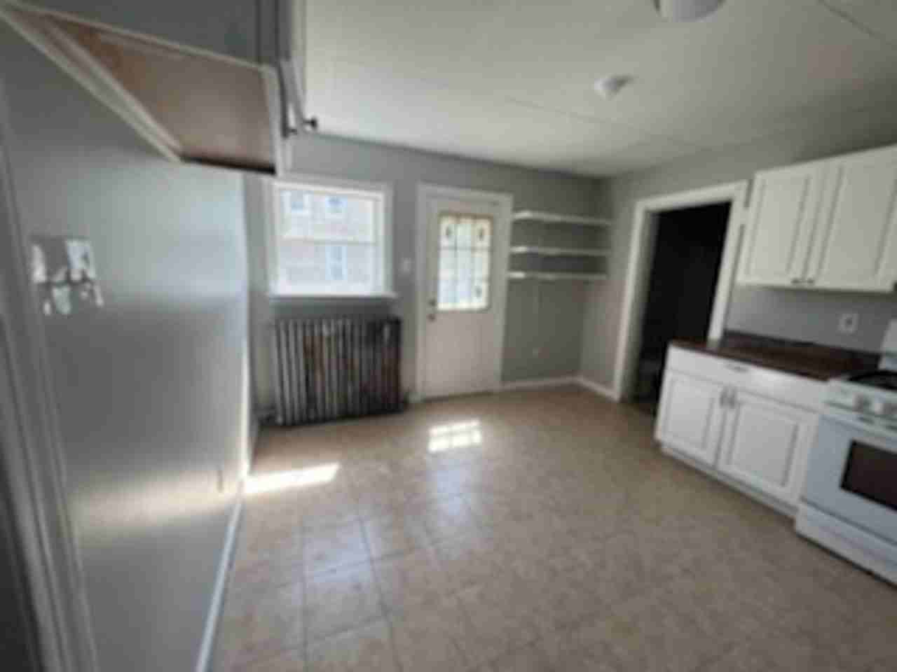 27 Somerset Ave - Photo 3 of 15