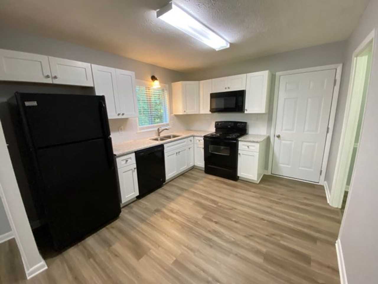 3063 Sasanqua Ln Sw - Photo 5 of 15