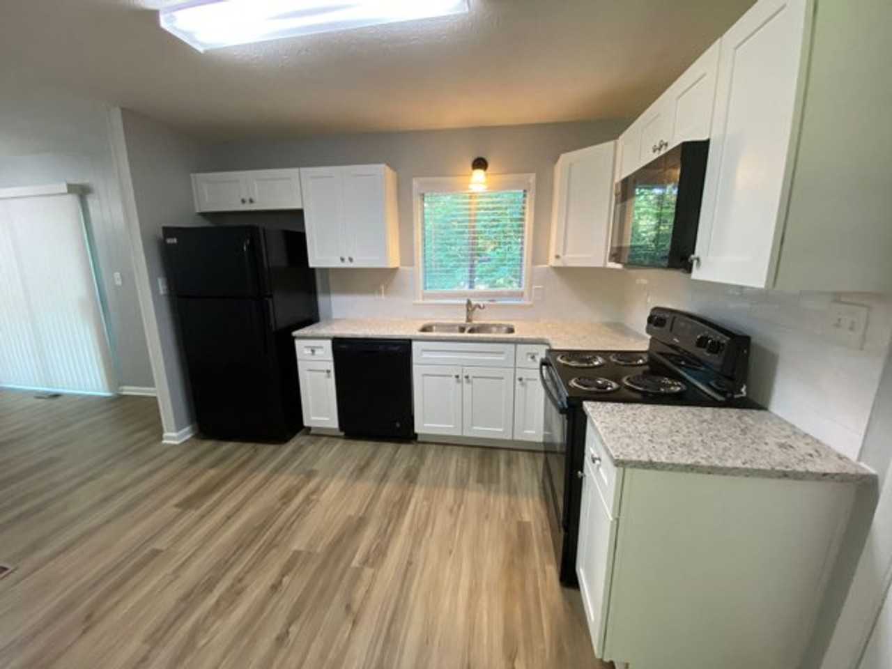 3063 Sasanqua Ln Sw - Photo 6 of 15