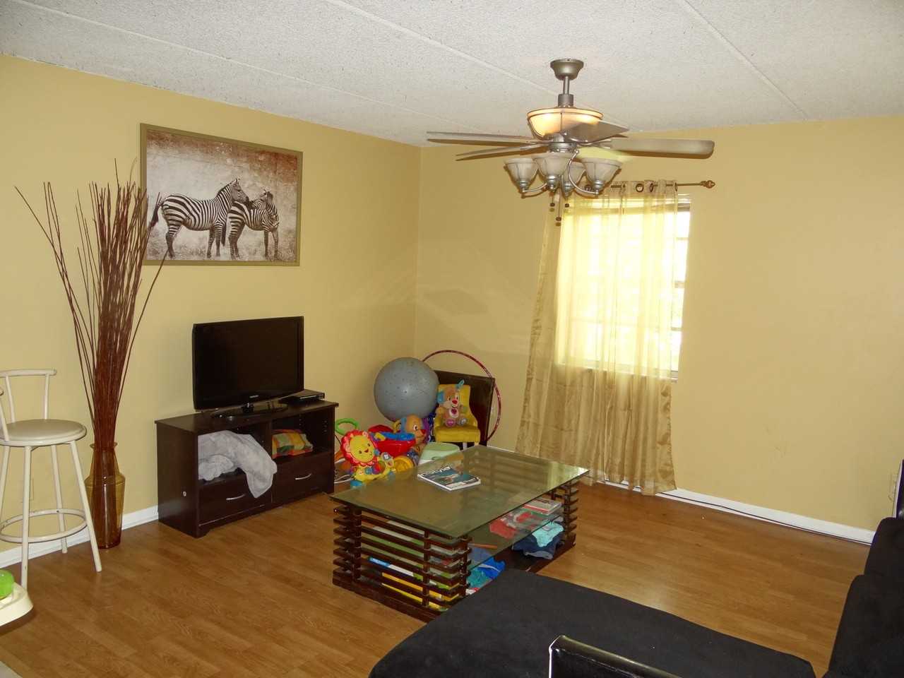 4718 Michael Ct - Photo 3 of 9