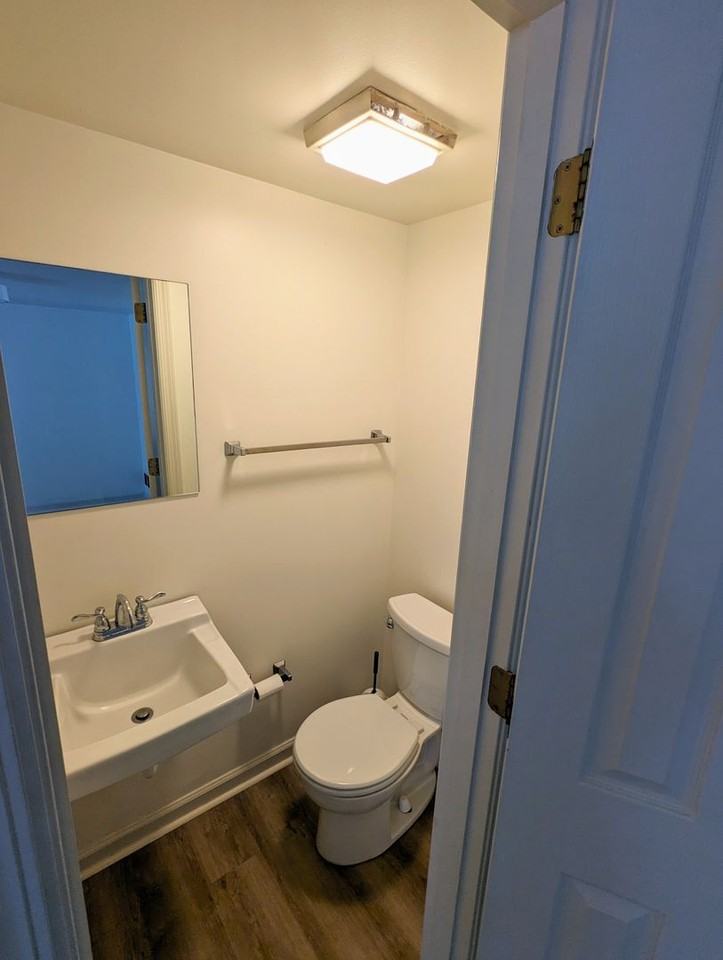 1715 Fox Way - Photo 4 of 14