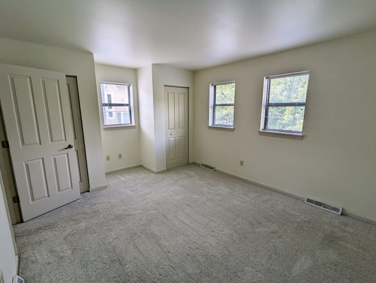 1715 Fox Way - Photo 7 of 14