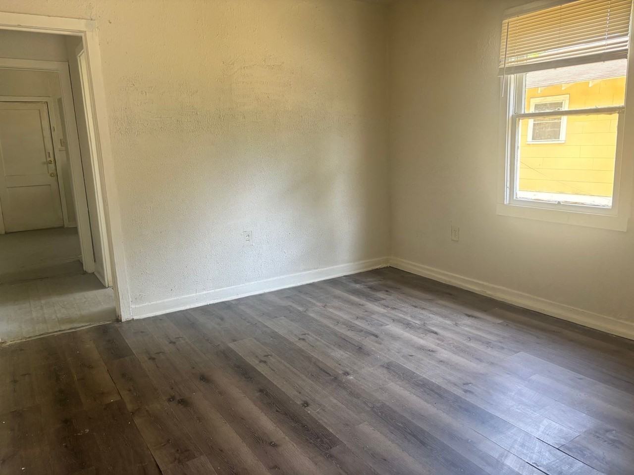 3522 3522 Martin L. King Drive - Photo 3 of 7