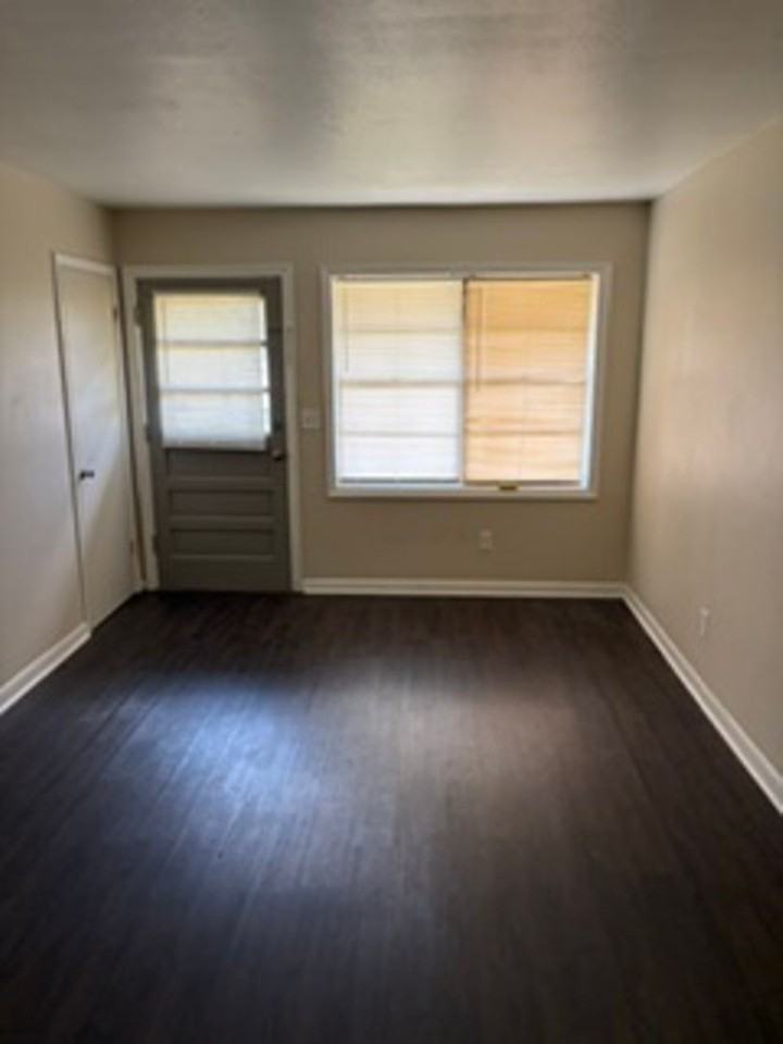 1220 Martin Luther King Jr Blvd #14 - Photo 3 of 8