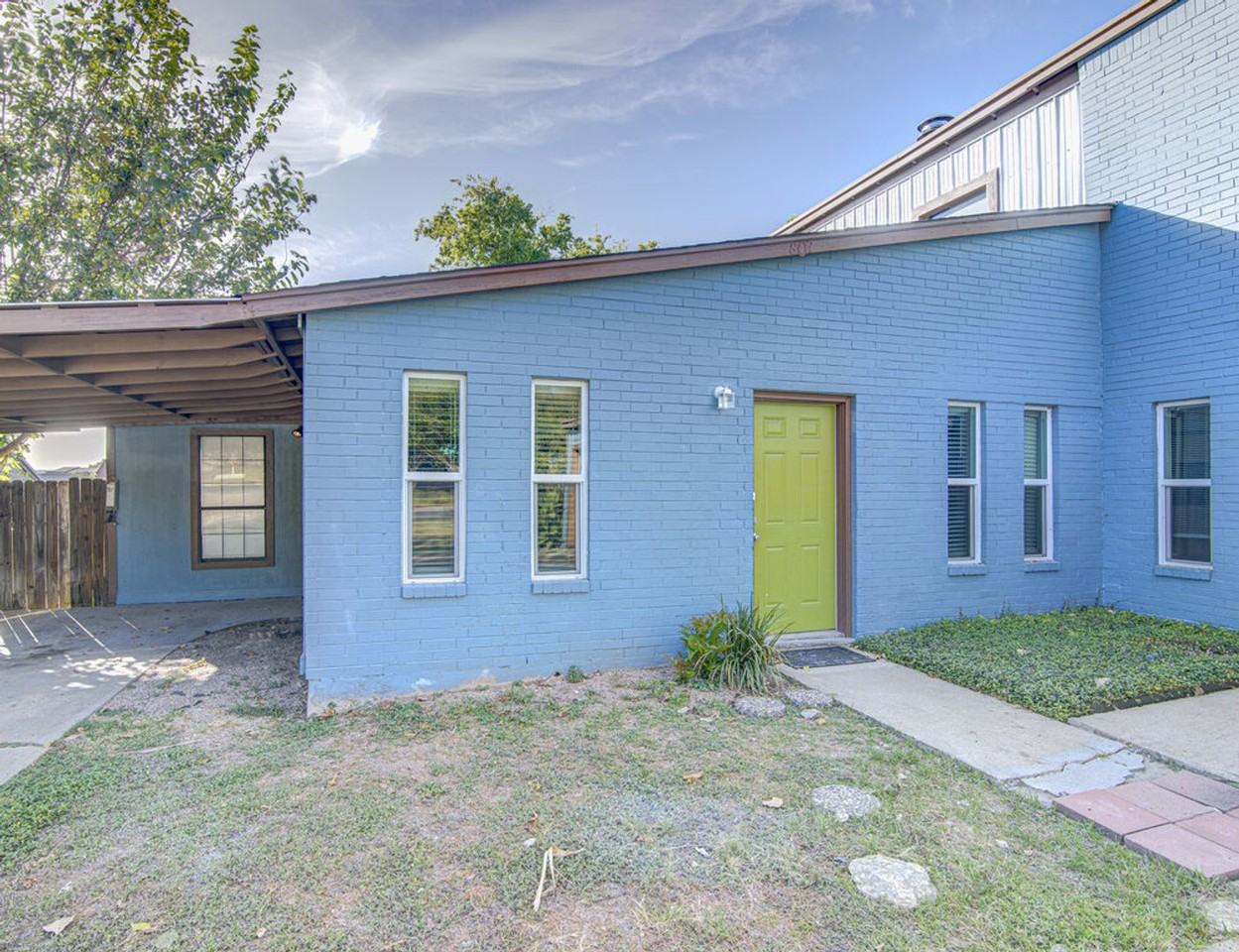 1807 Briar Hill Dr - Photo 3 of 50