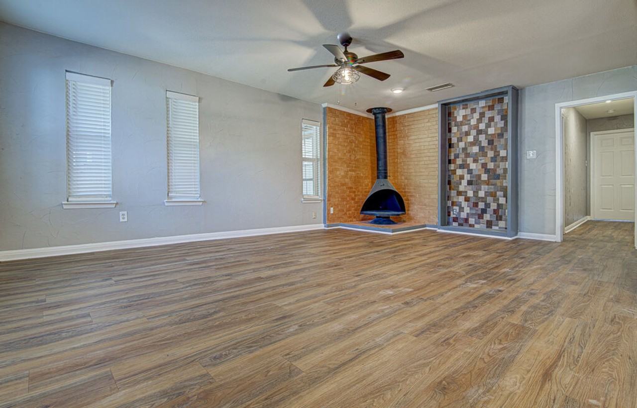 1807 Briar Hill Dr - Photo 6 of 50