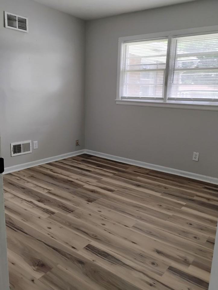 3651 N Trezevant St - Photo 3 of 16