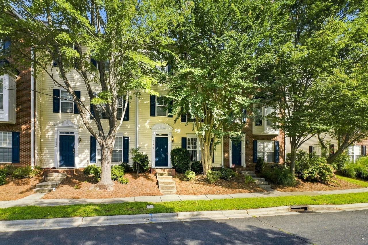 11520 Destin Ln - Photo 4 of 50