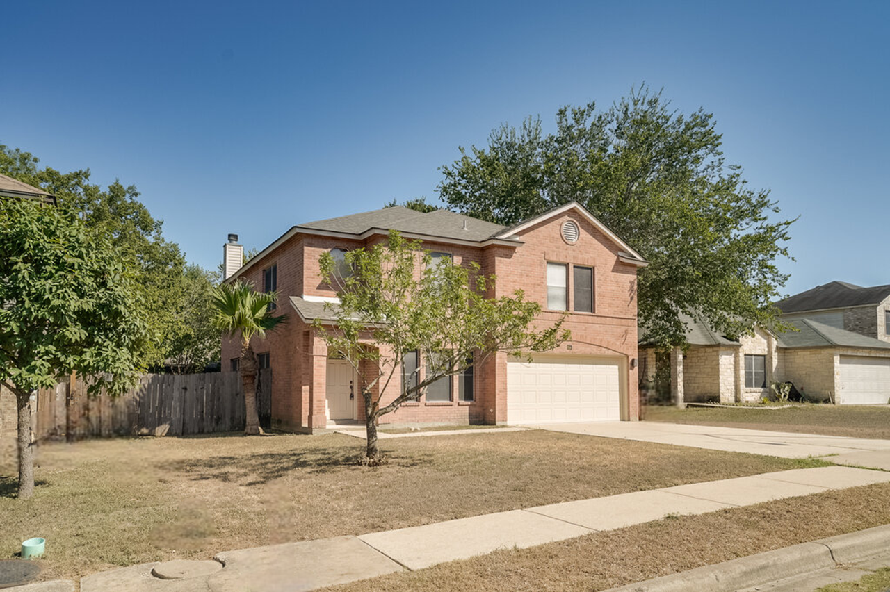 7903 Bramble Bush Dr - Photo 2 of 20