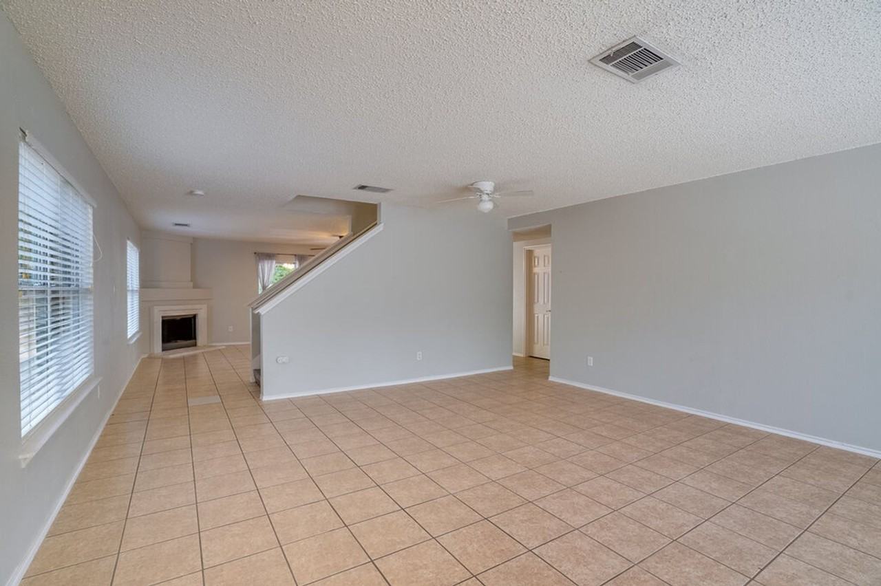 7903 Bramble Bush Dr - Photo 3 of 20
