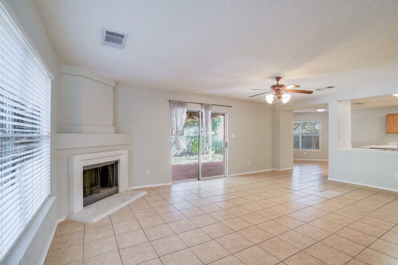 7903 Bramble Bush Dr - Photo 5 of 20