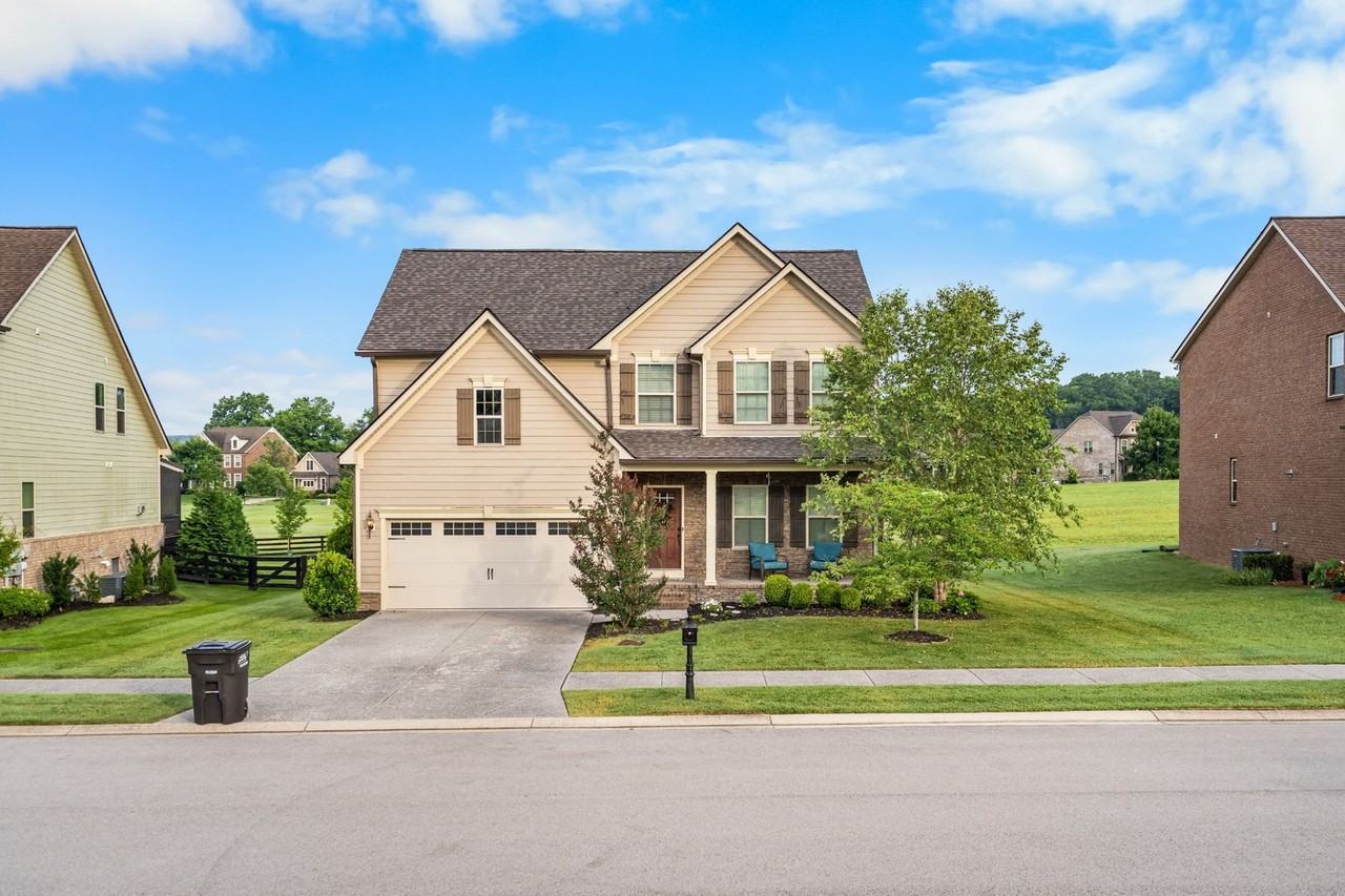 6725 Pleasant Gate Ln - Photo 2 of 38