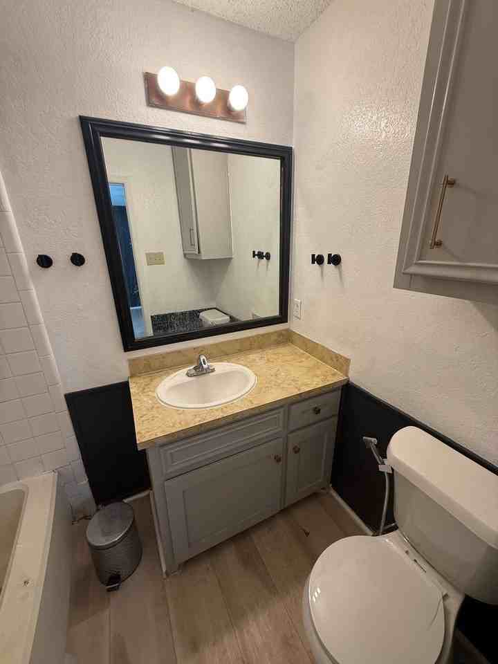 5436 34th St #A - Photo 5 of 7