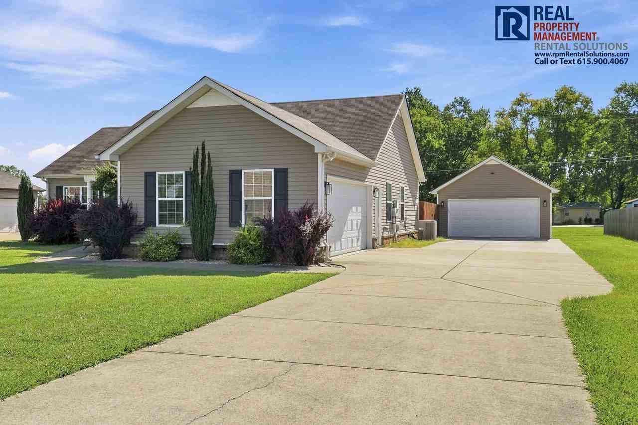 4221 Ruston Ct - Photo 2 of 22
