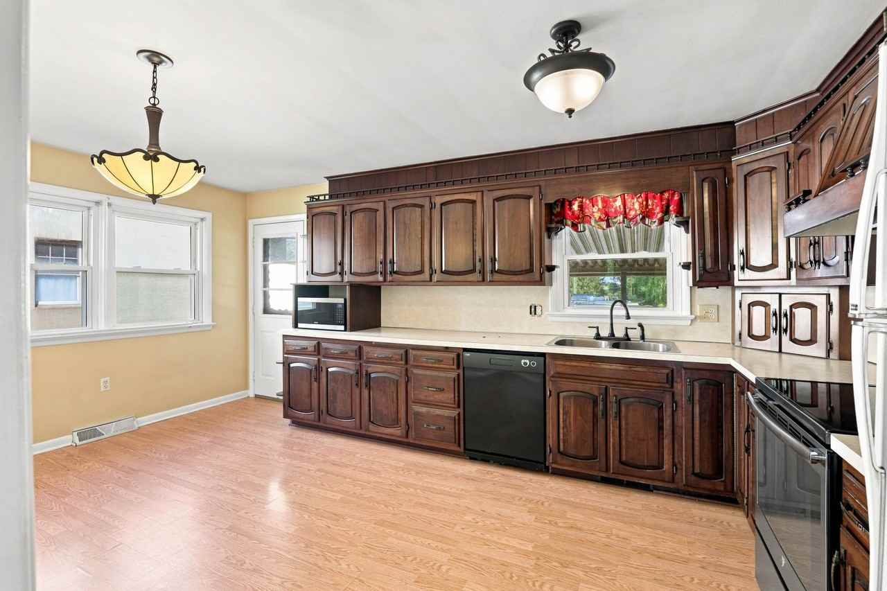 2137 Old Philadelphia Pike - Photo 4 of 25