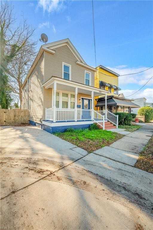 1001 Denhart St #1 - Photo 2 of 20