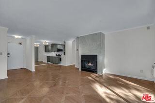 9061 Keith Ave #204 - Photo 3 of 8