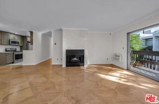 9061 Keith Ave #204 - Photo 4 of 8