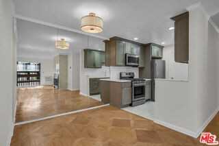 9061 Keith Ave #204 - Photo 7 of 8