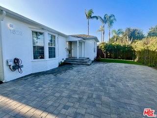 1825 Stearns Dr - Photo 3 of 8