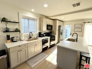 1825 Stearns Dr - Photo 5 of 8