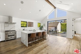 8700 Dorrington Ave - Photo 4 of 8