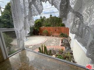 11237 Garfield Ave - Photo 5 of 8