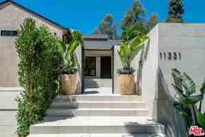 featured image of 11331 Cashmere St