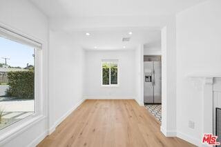4833 Beloit Ave - Photo 7 of 8