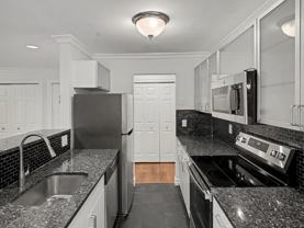 180 Glenbrook Rd #I - Photo 1 of 1