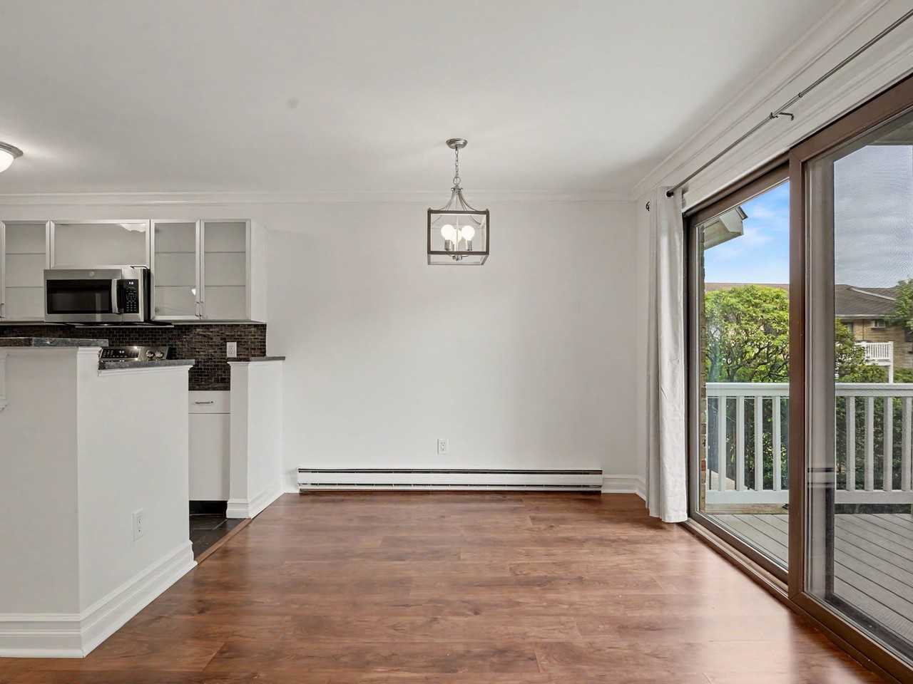 180 Glenbrook Rd #I - Photo 7 of 8