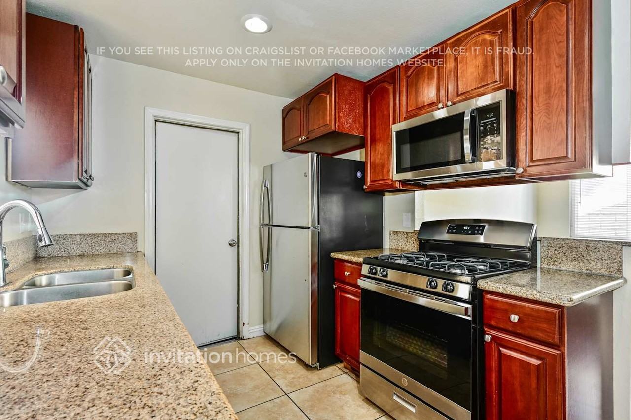 810 Trinidad Way - Photo 6 of 17