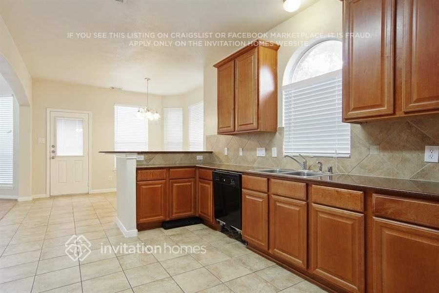 8922 Sailing Dr - Photo 7 of 21