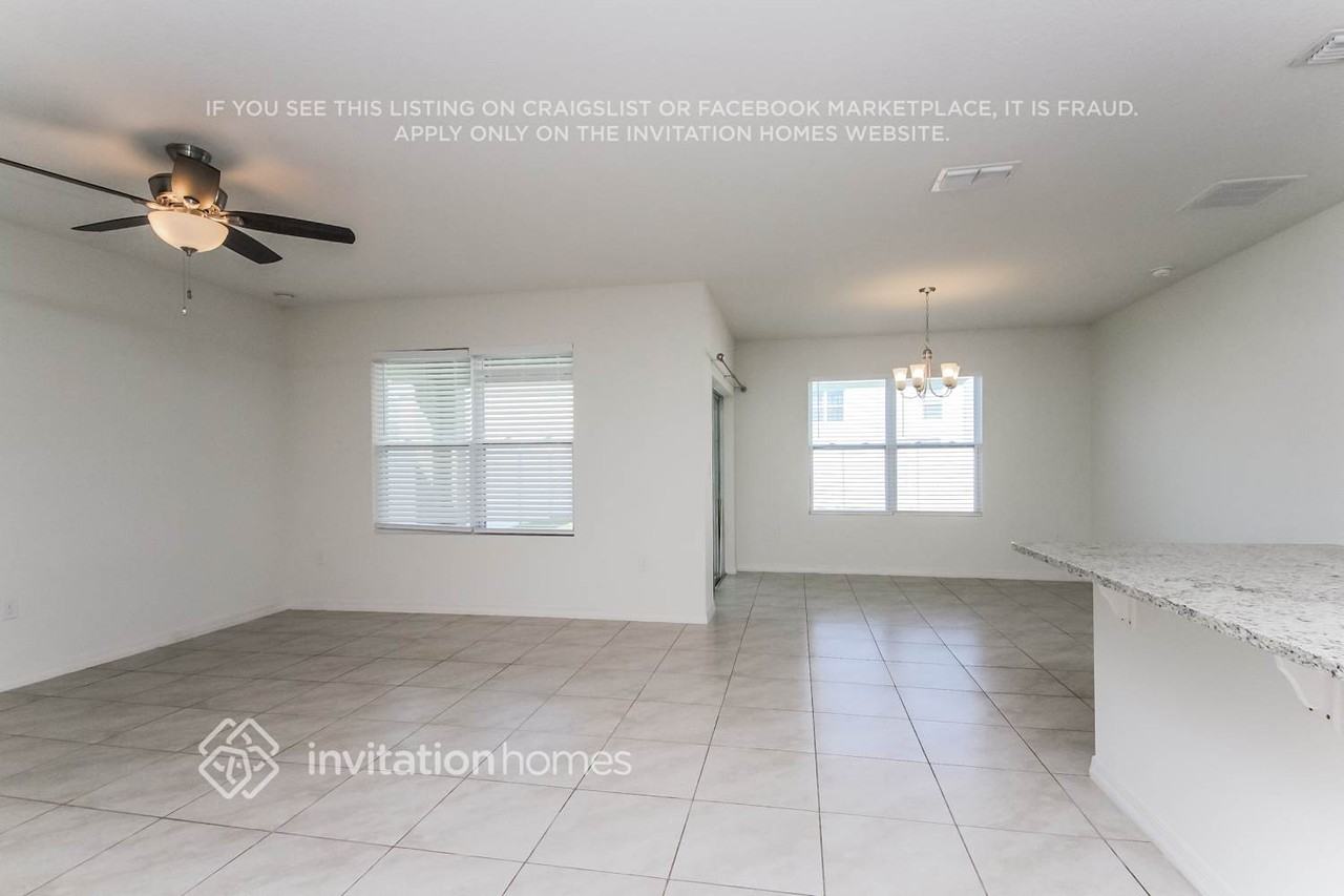 5117 Fiddlewood Way - Photo 4 of 16