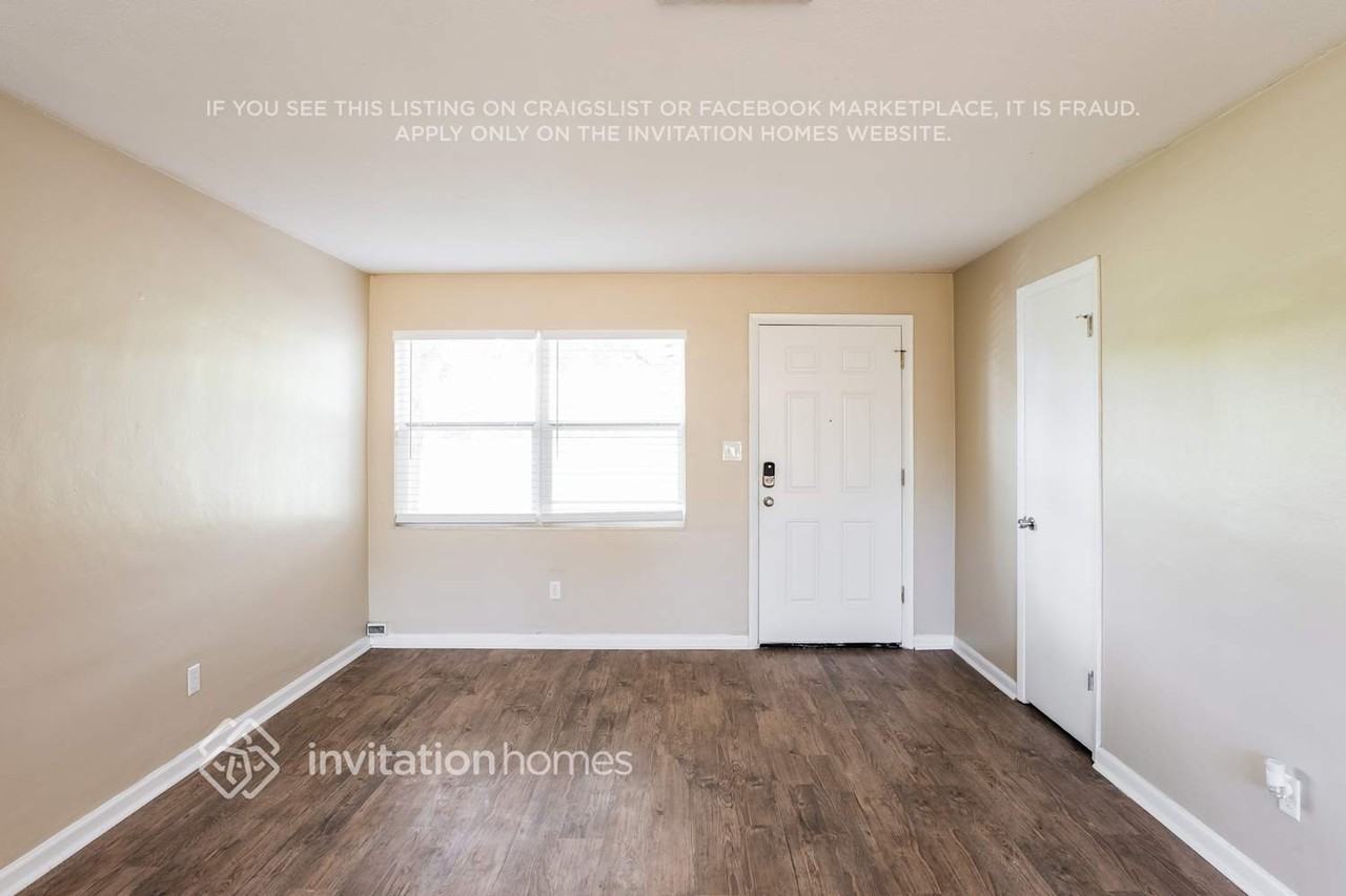 120 Citrus Blvd - Photo 4 of 17