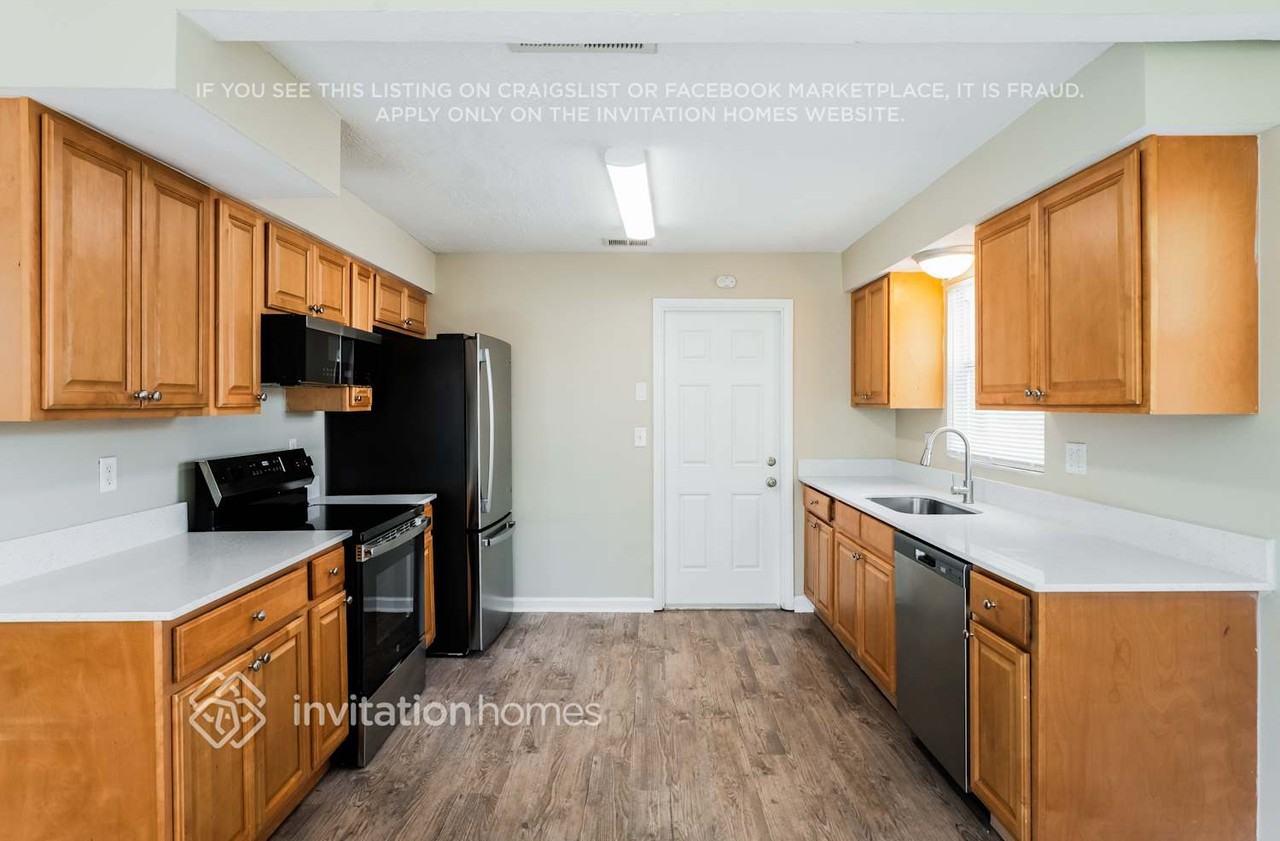 120 Citrus Blvd - Photo 6 of 17