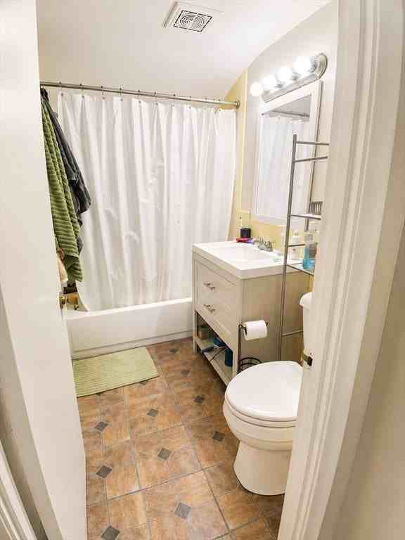 75 Tulsa St ## 77 - Photo 6 of 9