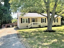 featured image of 1717 Baytree Ct