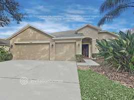 featured image of 2808 Windcrest Oaks Ct