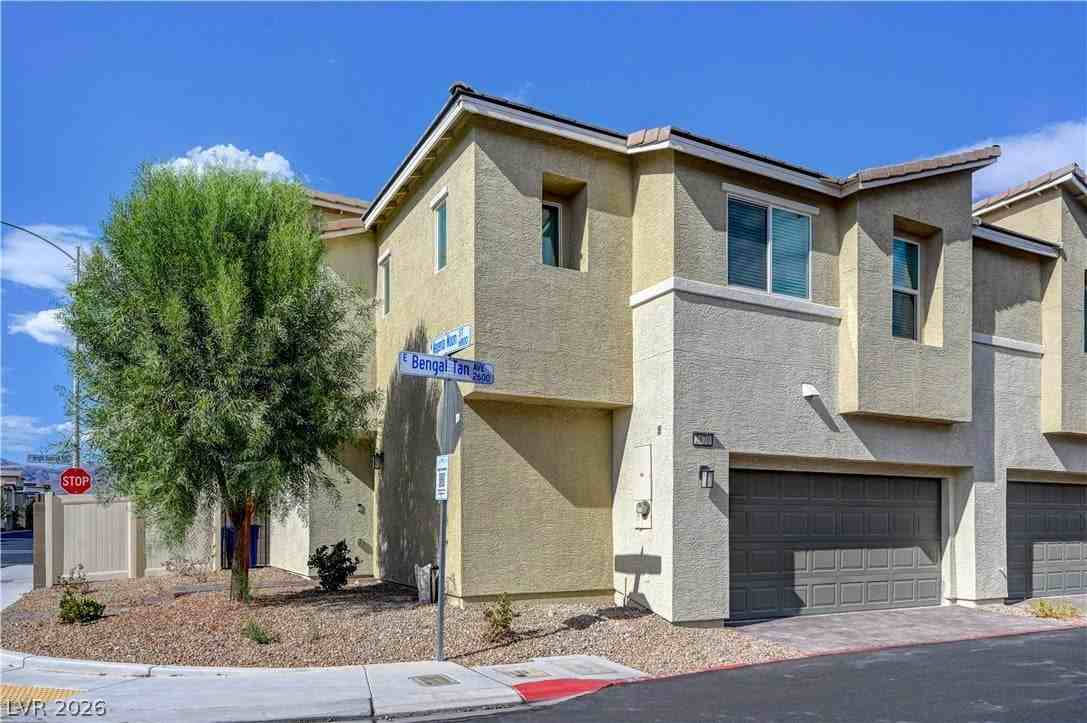2670 Bengal Tan Ave - Photo 3 of 42