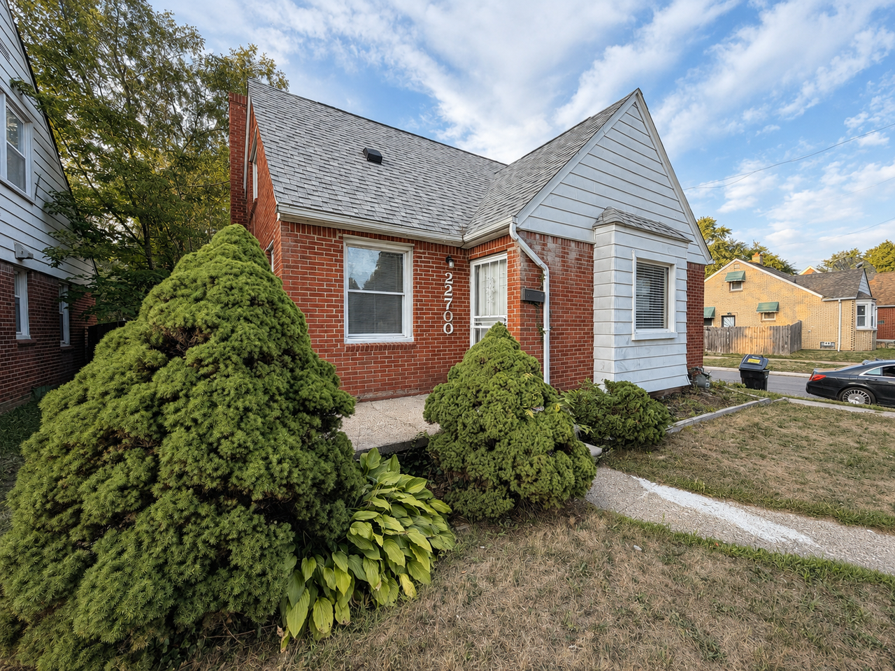 22700 W Chicago #1 - Photo 2 of 33