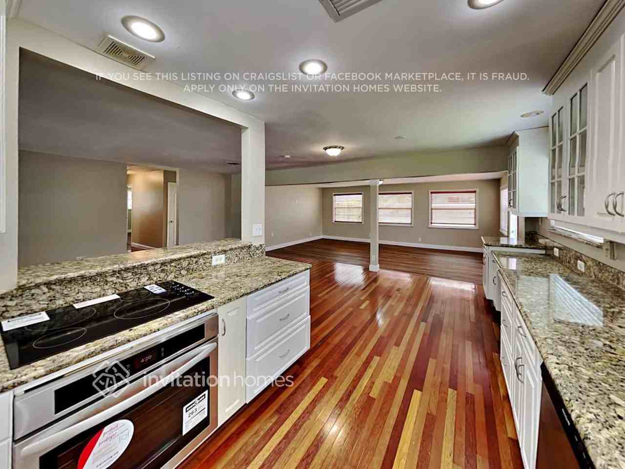 5881 Ne 21st Rd - Photo 5 of 18
