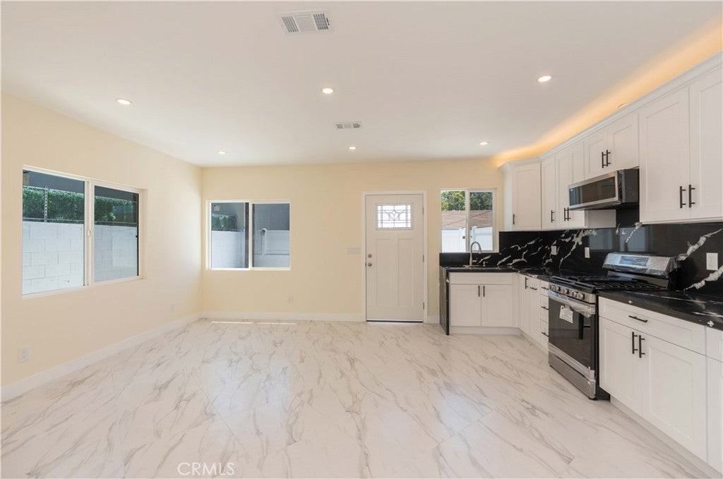 536 Myrtle St - Photo 6 of 15
